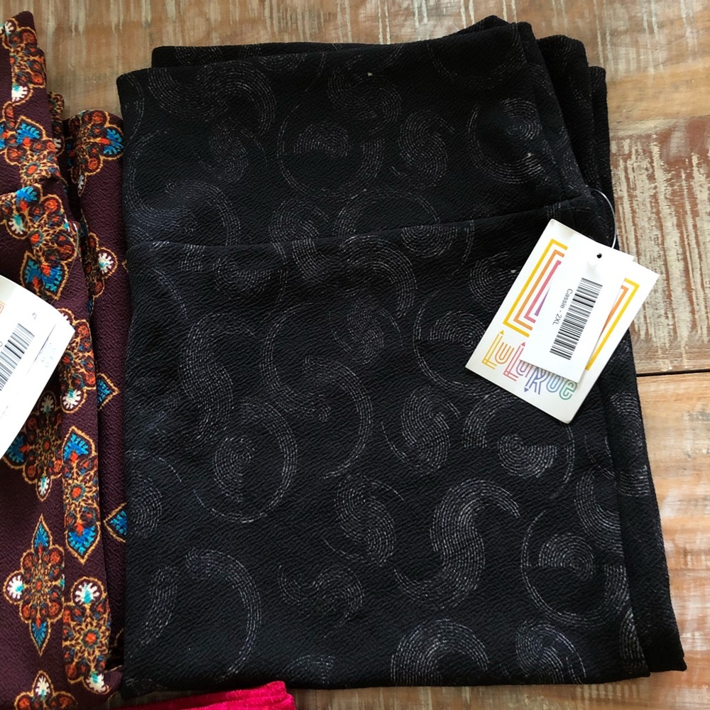 2XL BNWT LuLaRoe Cassie Pencil Skirts (Lot… - Picture 3 of 7